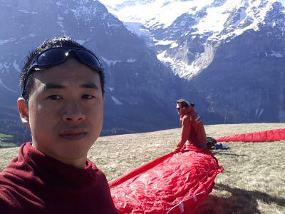 b2ap3_thumbnail_switzerland-paragliding-first-mountain.jpg